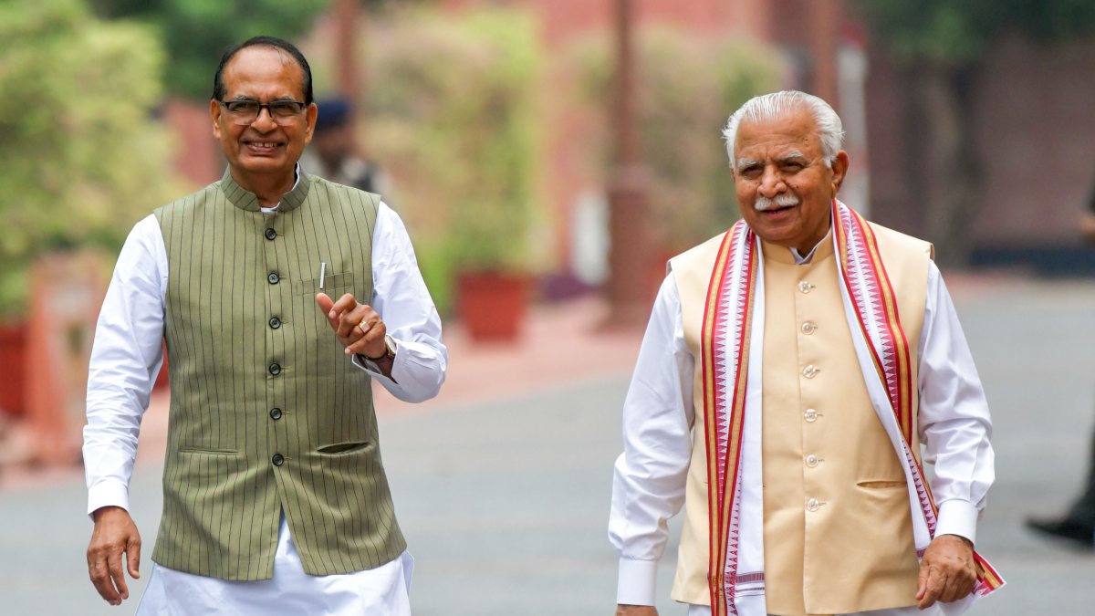 Union ministers Chouhan, Khattar at Parliament for Monsoon Session