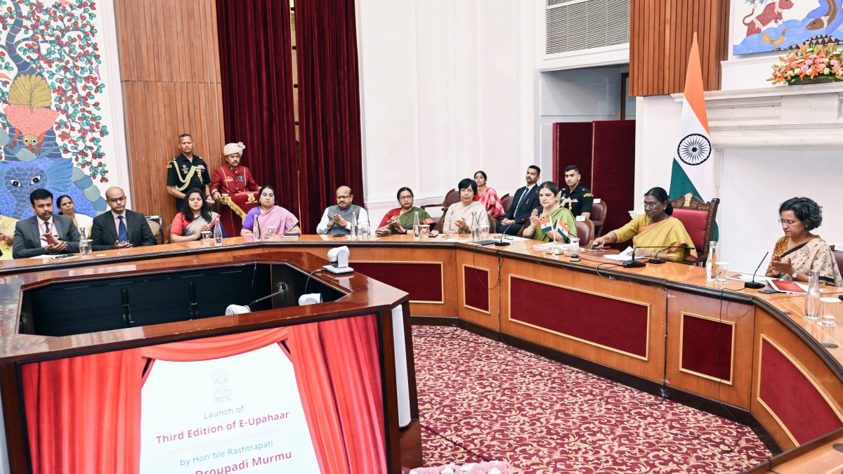President Murmu launches third edition of e-Upahaar auction platform