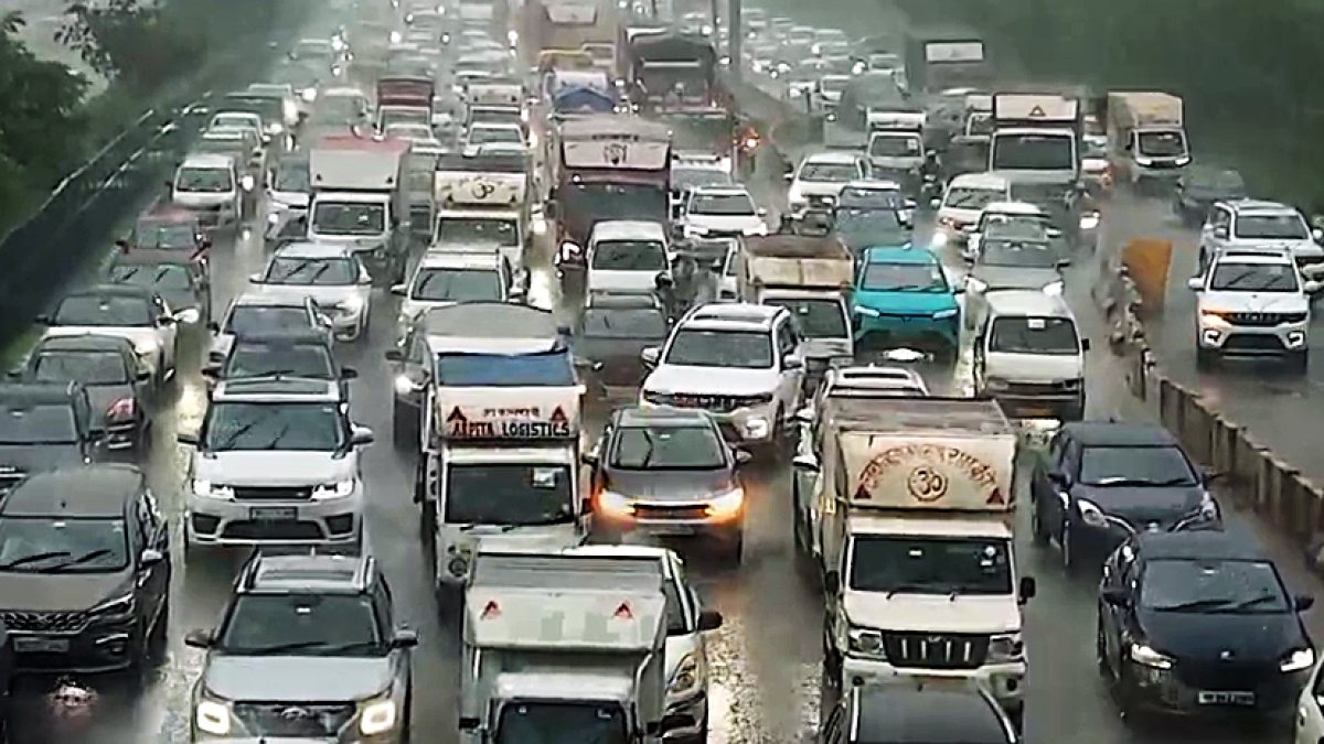 Traffic slows on Delhi's NH-8 after heavy rainfall