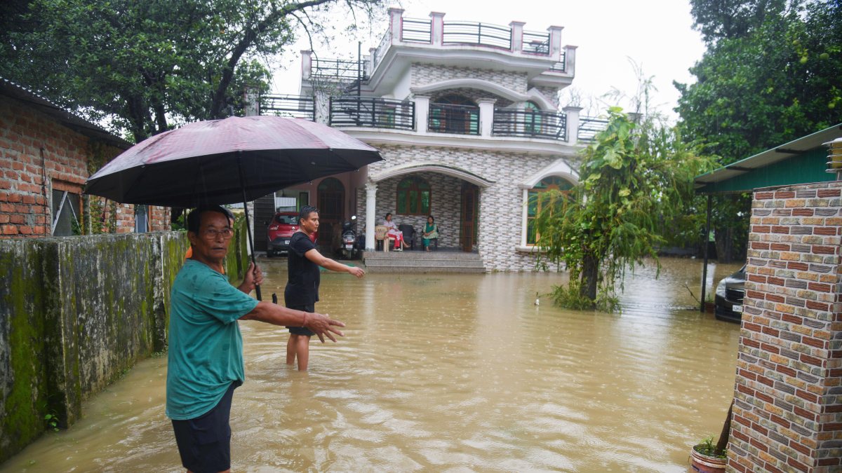 Dehradun roads waterlogged after heavy rainfall