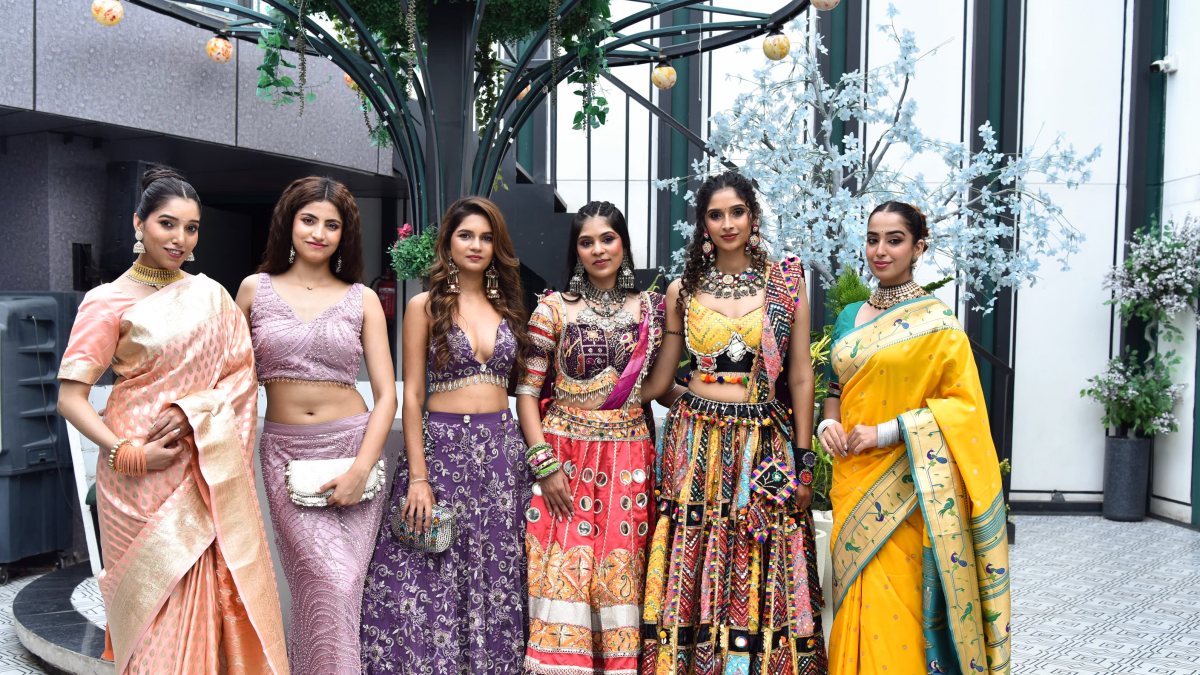 Models pose at Jaipur Couture Show Season 14