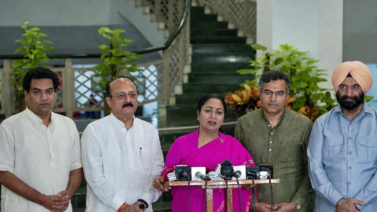 Delhi CM Rekha Gupta announces Laxmi Yojana portal from August 1