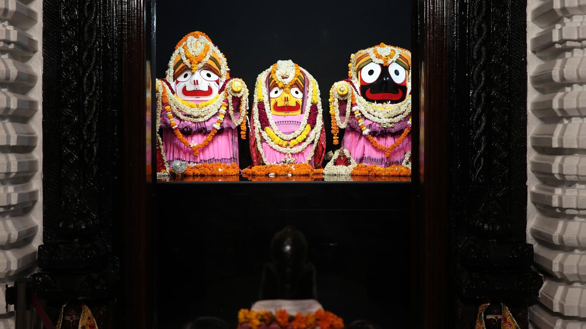 Glimpse of Jagannath idols at Delhi temple during Rath Yatra closing