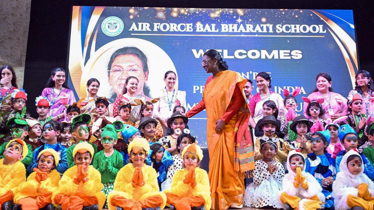 President Murmu interacts with students at Air Force Bal Bharati School