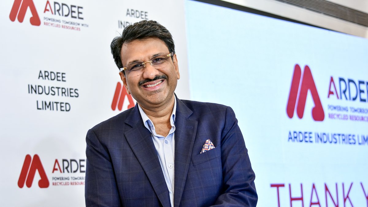 Sandeep Aggarwal poses for photo at Mumbai press conference