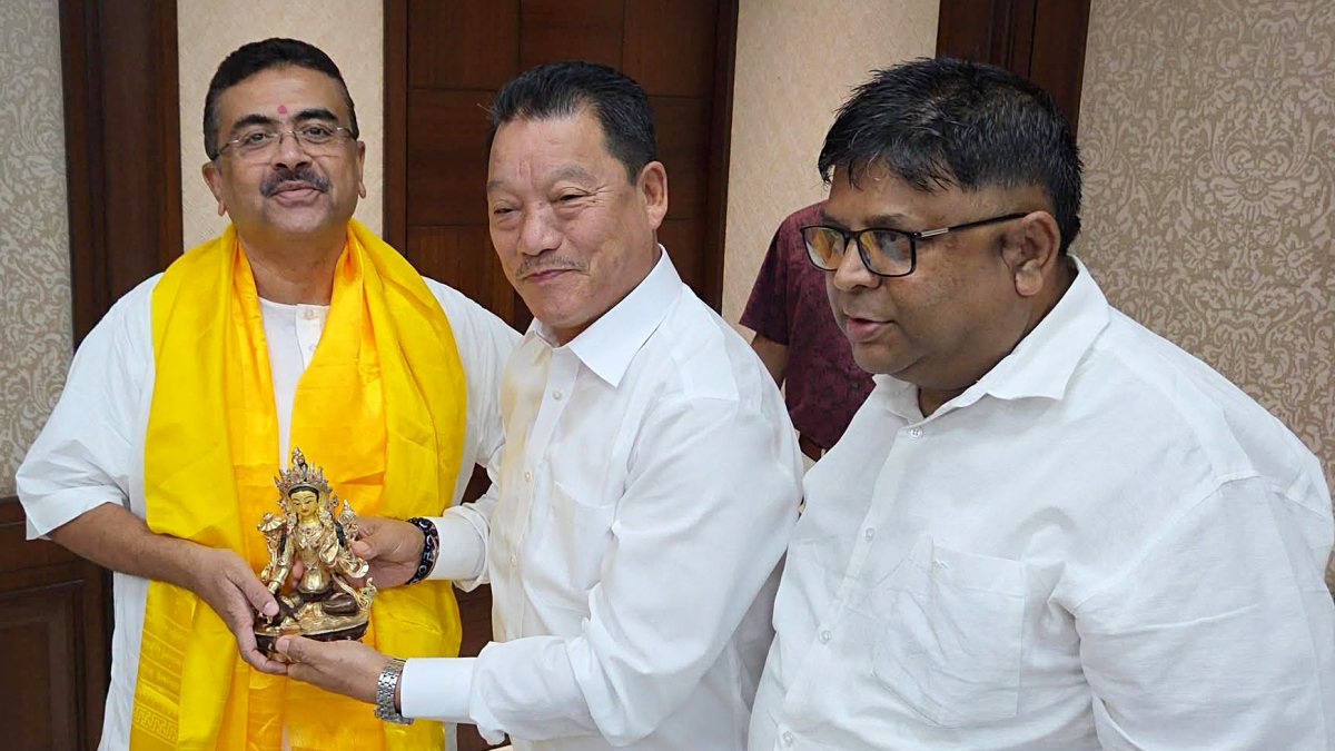 GJM chief Bimal Gurung presents idol to West Bengal CM Adhikari