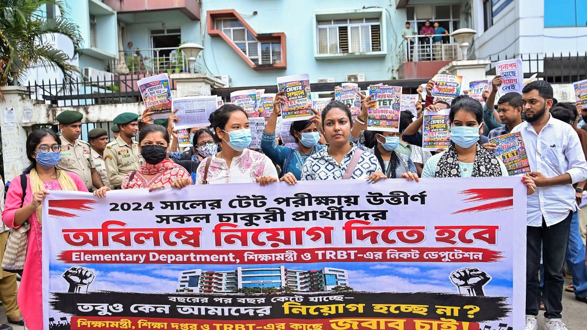 Tripura TET-qualified candidates protest for immediate teacher recruitment