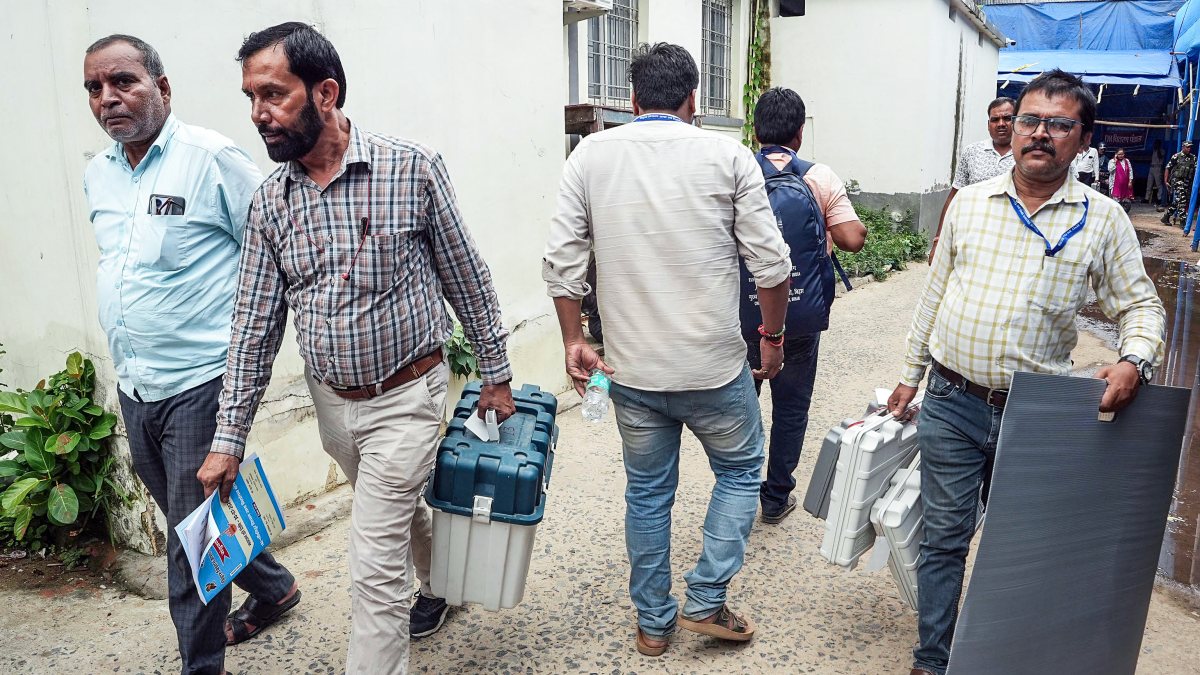 Polling officials head to stations for Bankipur by-election