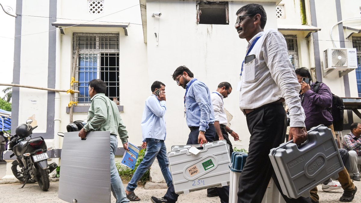 Polling officials head to stations for Bankipur by-election