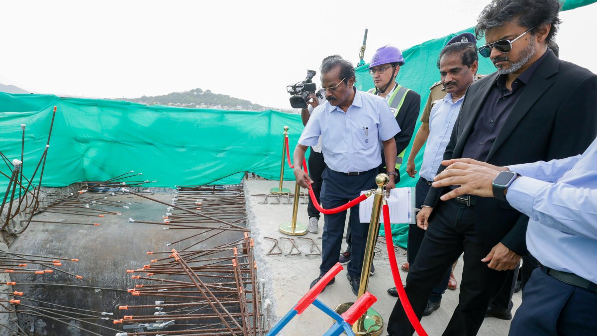 Tamil Nadu CM reviews Chennai Metro Rail project progress