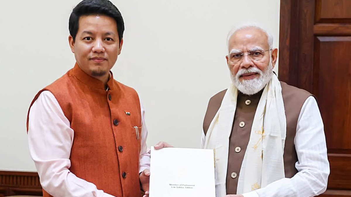 Sikkim MP meets PM Modi, submits development memorandum