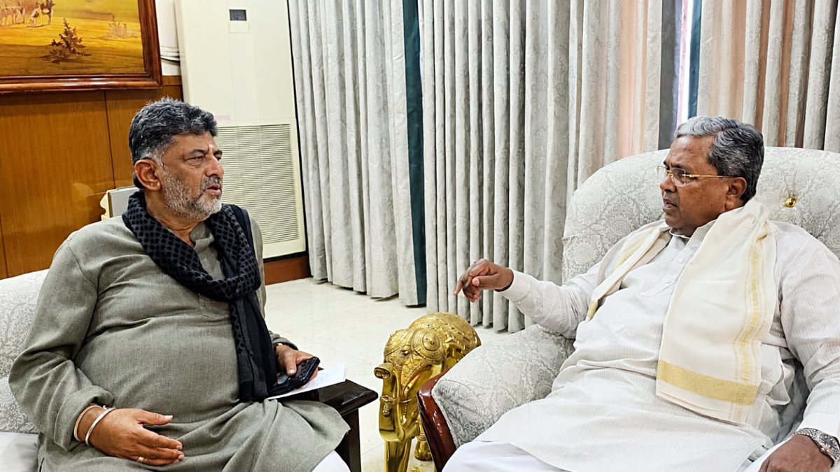 Karnataka ex-CM Siddaramaiah meets CM DK Shivakumar in Delhi