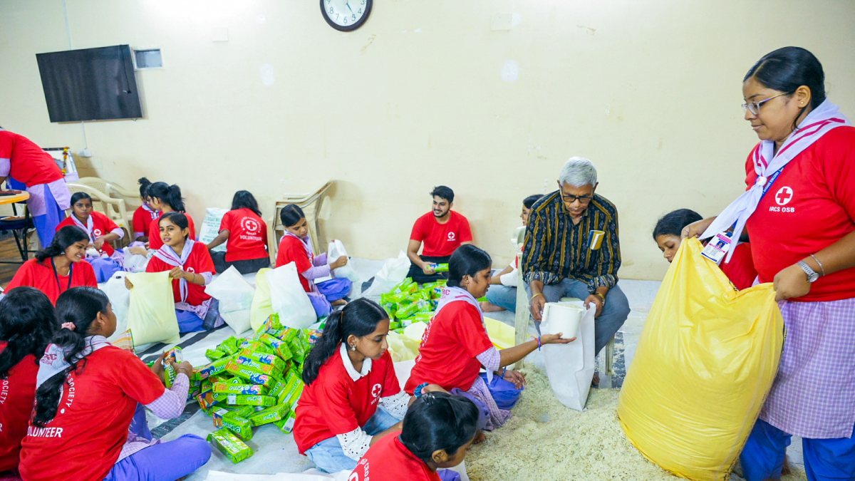 Red Cross volunteers pack flood relief in Bhubaneswar