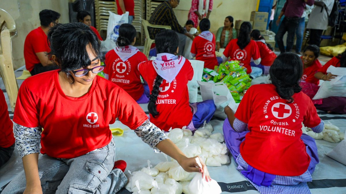 Red Cross volunteers pack flood relief in Bhubaneswar