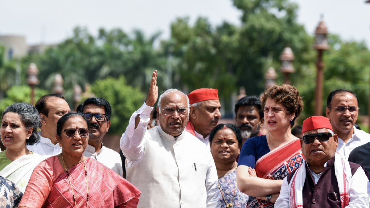 Opposition MPs protest at Parliament over Ram Mandir donation row