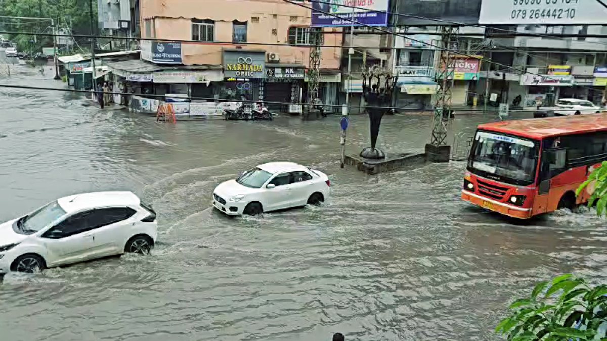 Heavy rains flood streets in Gujarat's Bharuch