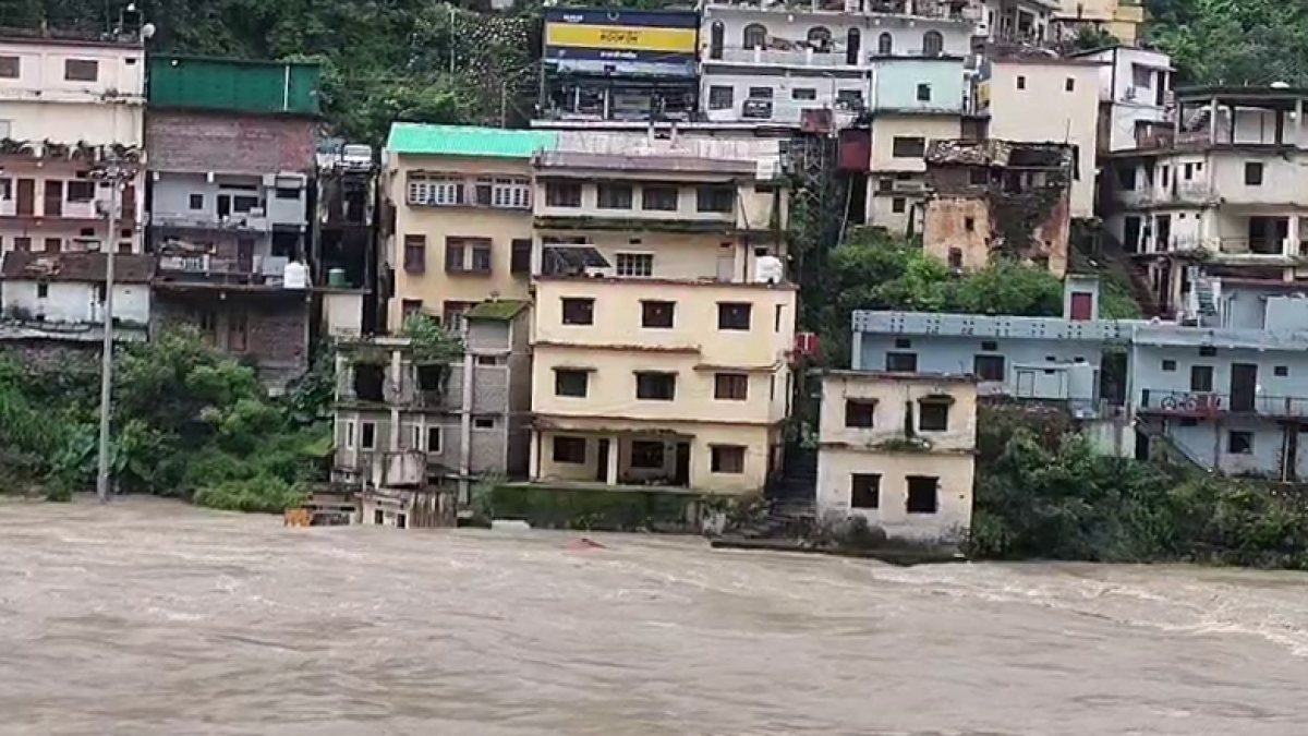 Alaknanda River swells as heavy rains lash Rudraprayag