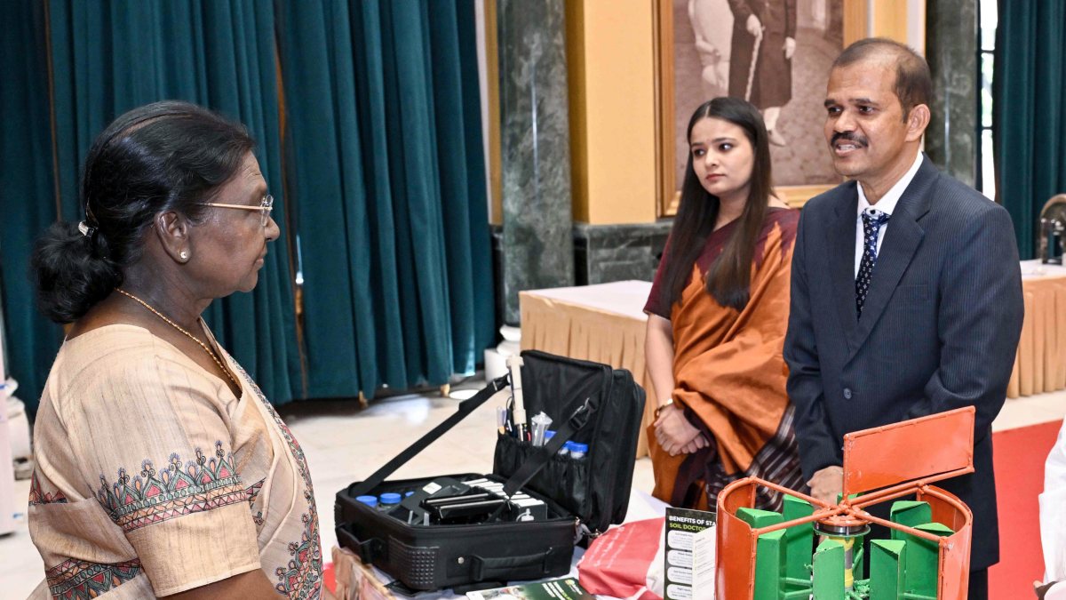 President Murmu meets grassroots innovators at Rashtrapati Bhavan