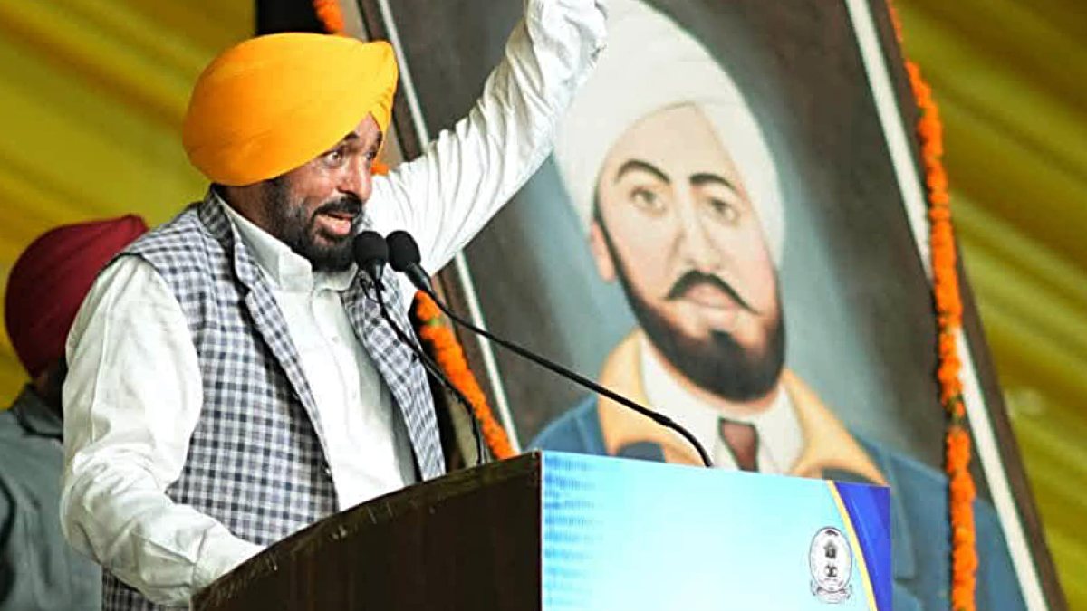 Punjab CM pays tribute to Shaheed Udham Singh at birthplace