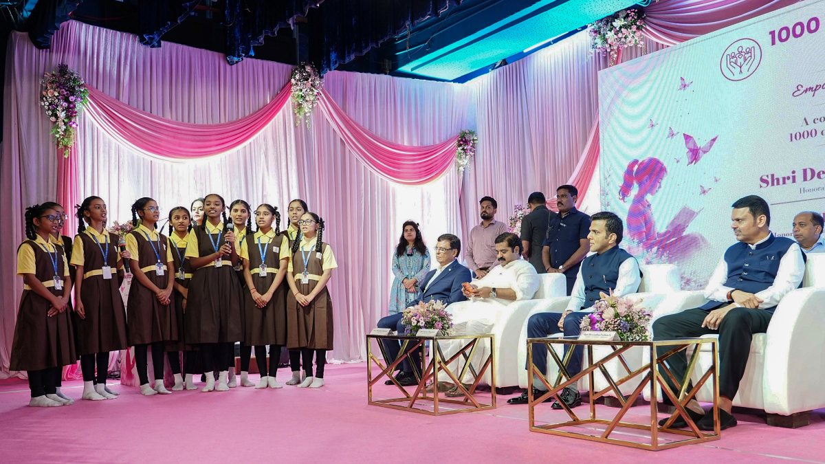 Maharashtra CM Fadnavis attends Sukanya Samriddhi Yojana event in Mumbai