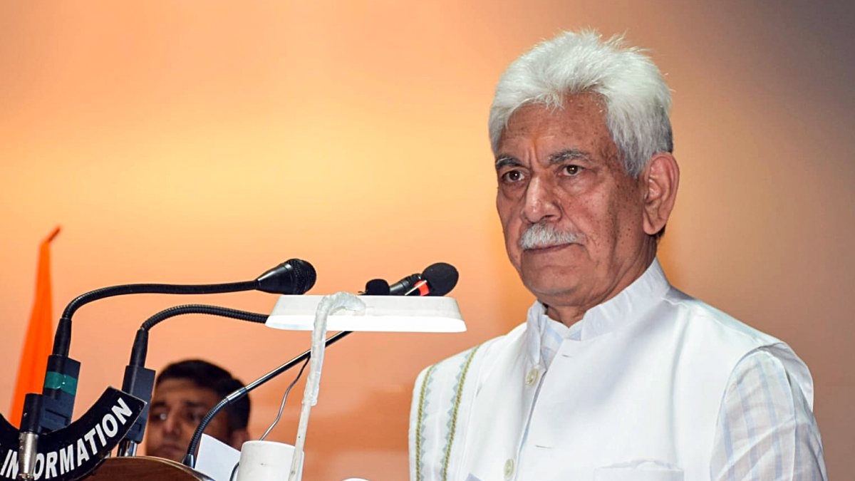 J&K LG Sinha addresses defence officers in Srinagar