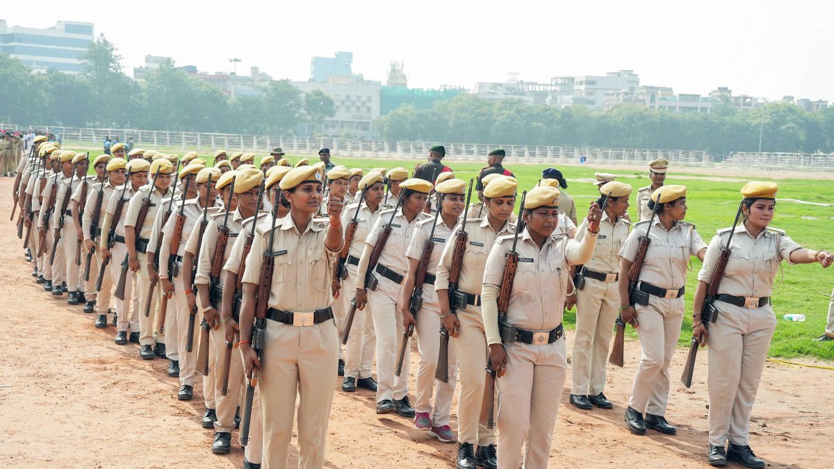 Security personnel rehearse for Independence Day parade in Patna