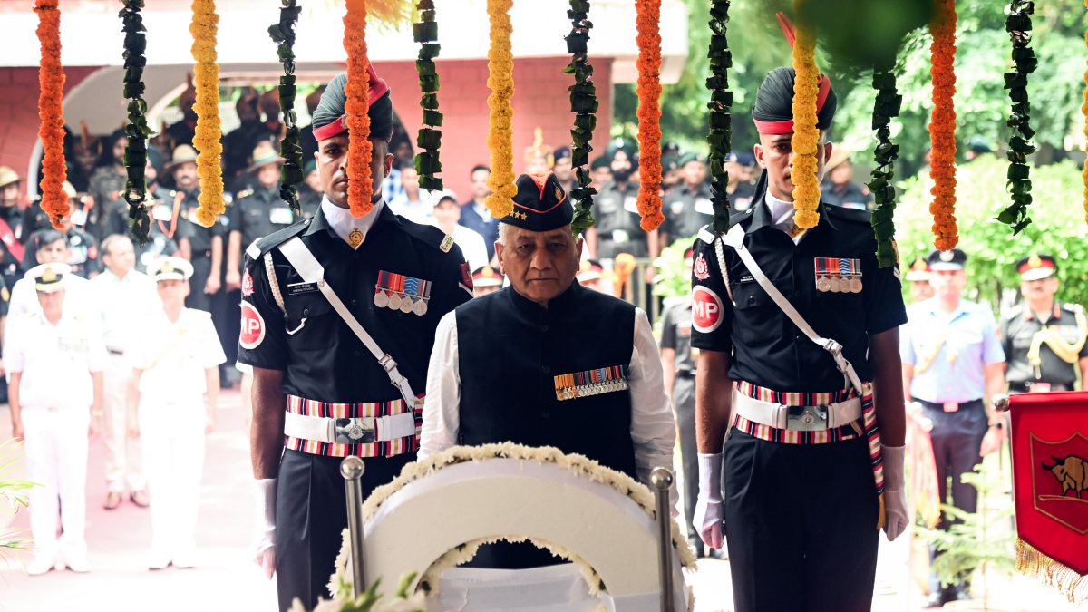 Mizoram Governor pays tribute to late General VN Sharma