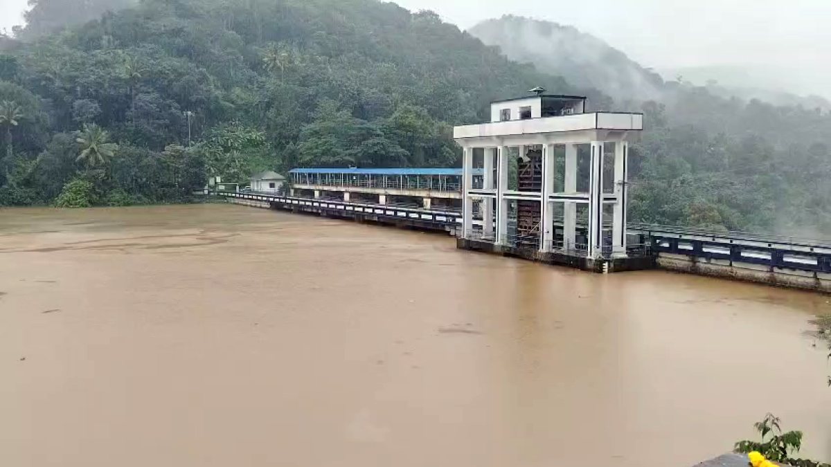 Idukki Periyar River rises six feet after heavy rainfall
