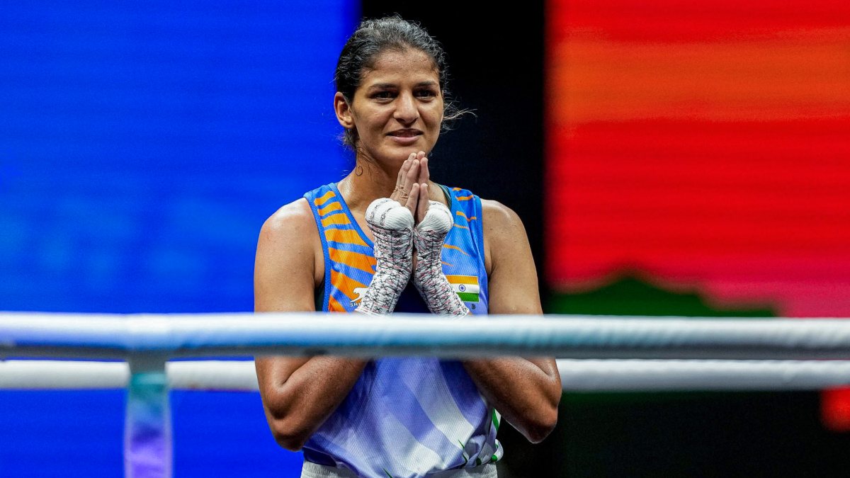 VP congratulates Jasmine Lamboria on CWG boxing gold