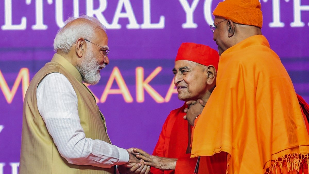 PM Modi inaugurates Viveka Smaraka in Mysuru