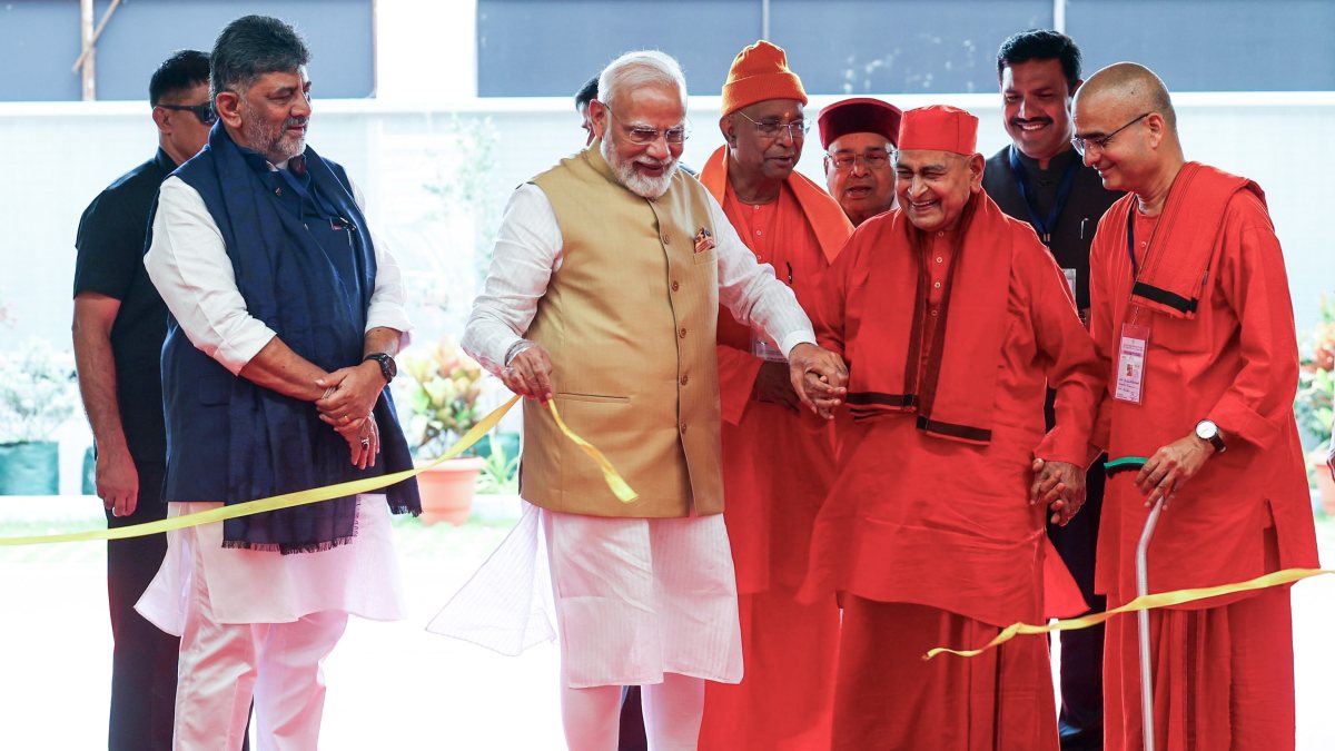 PM Modi inaugurates Viveka Smaraka in Mysuru