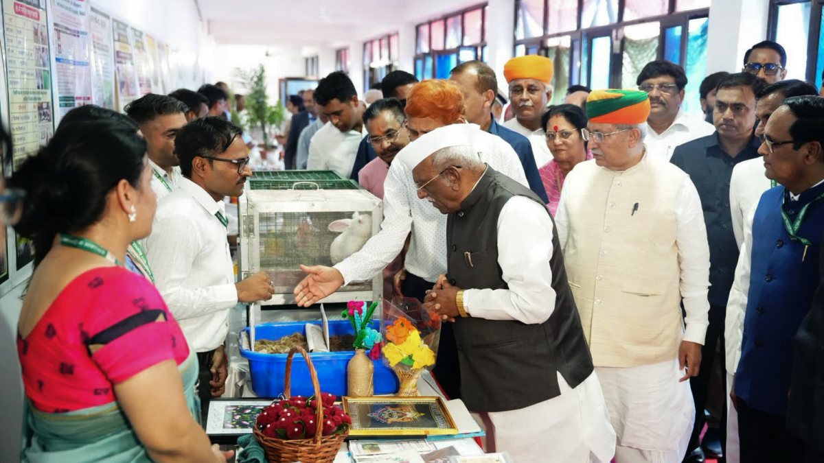 Meghwal, Bagde visit agri university exhibition in Bikaner