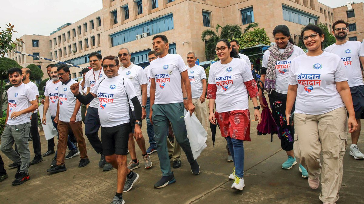 Doctors walkathon marks Organ Donation Day at AIIMS Bhopal
