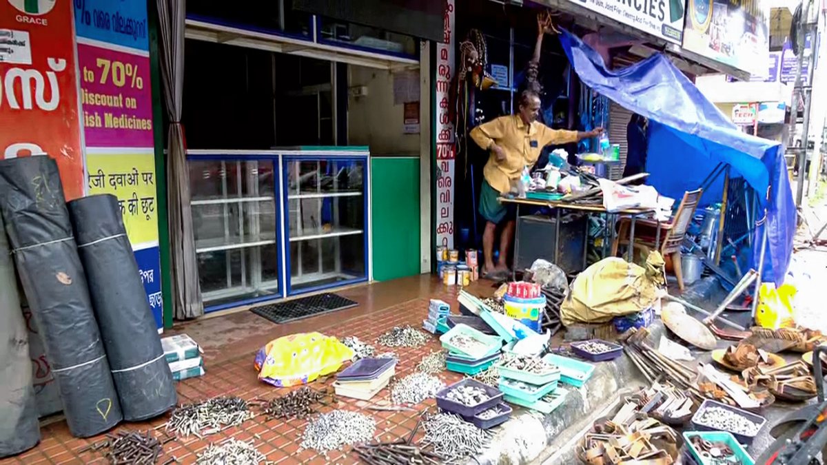 Flood damage assessed at Ranni shop in Pathanamthitta