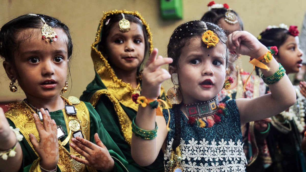 Punjabi students perform Gidha at Teej festival in Amritsar