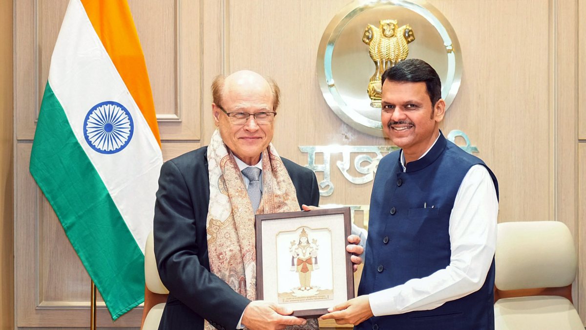 Maharashtra CM Fadnavis meets Falcone in Mumbai
