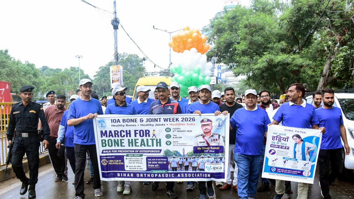 Bihar DGP leads walkathon for osteoporosis awareness in Patna