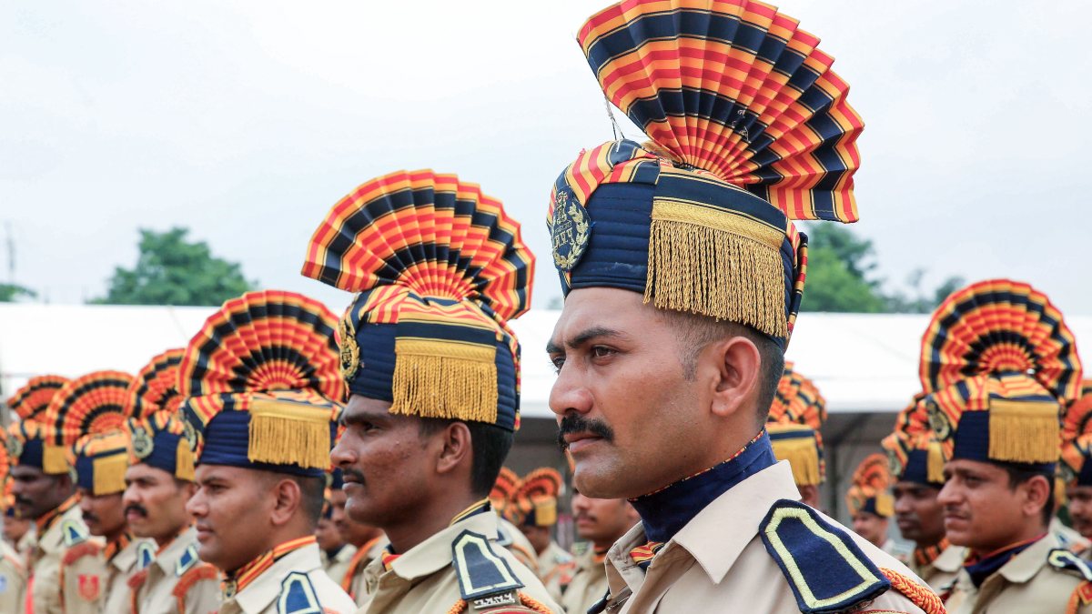 Police rehearse for Independence Day at Bhopal parade ground