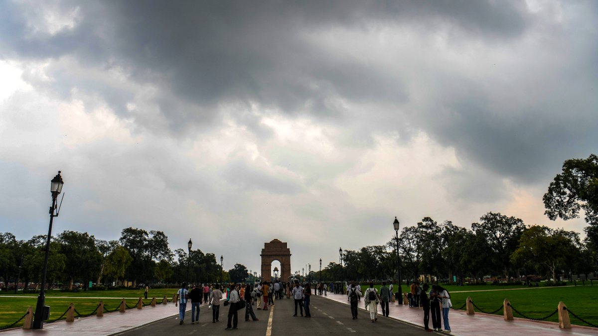 Dark clouds loom over Kartavya Path near India Gate