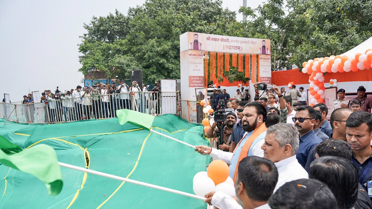 Bihar CM flags off modern ferry service on Ganga in Patna