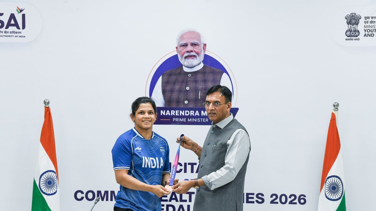 Mansukh Mandaviya felicitates CWG 2026 judo bronze medalist Unnati Sharma