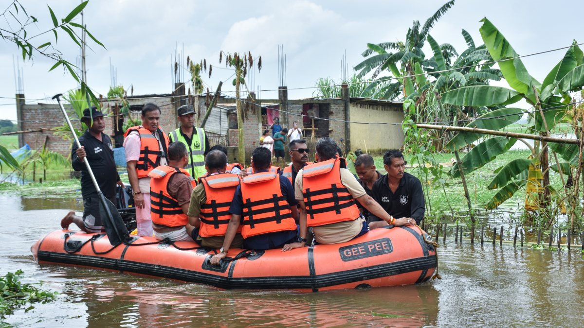 Assam CM inspects flood-hit areas in Sivasagar