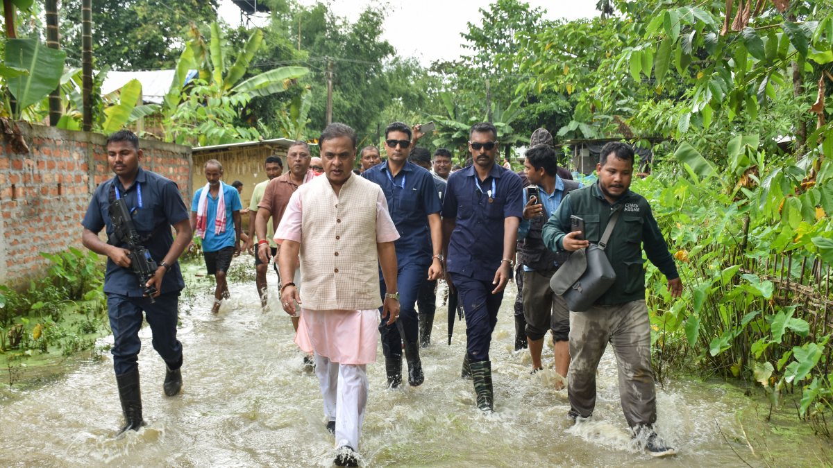 Assam CM inspects flood-hit areas in Sivasagar