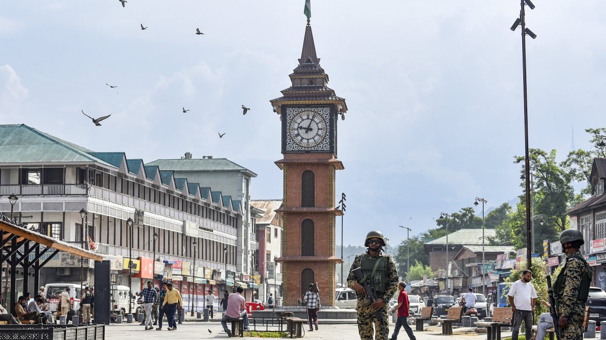 Security tightens in Srinagar on Article 370 anniversary