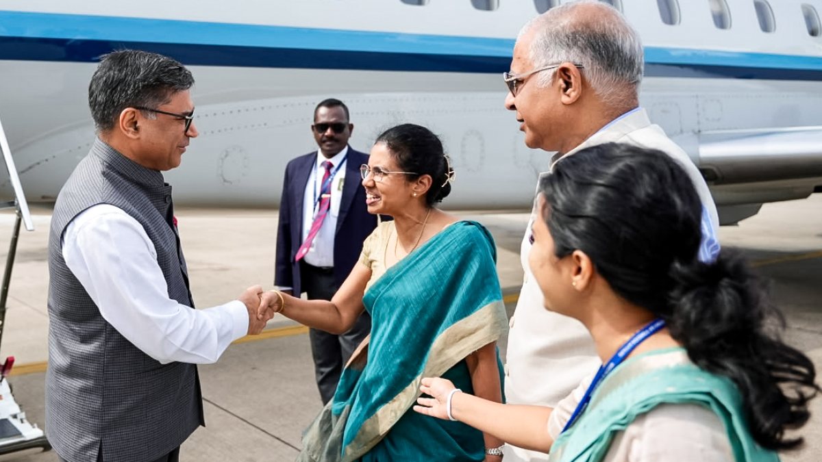 Foreign Secretary Misri receives warm welcome in Colombo