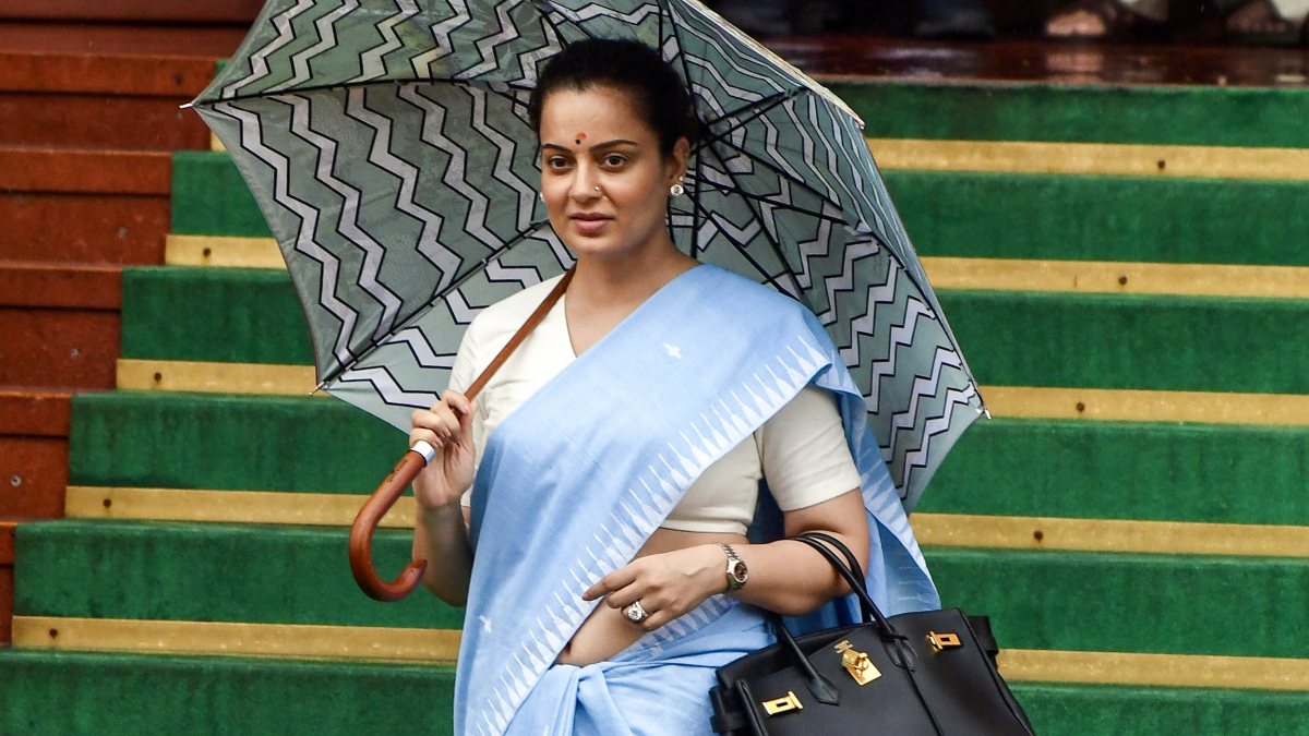 Kangana Ranaut leaves Parliament amid monsoon rain