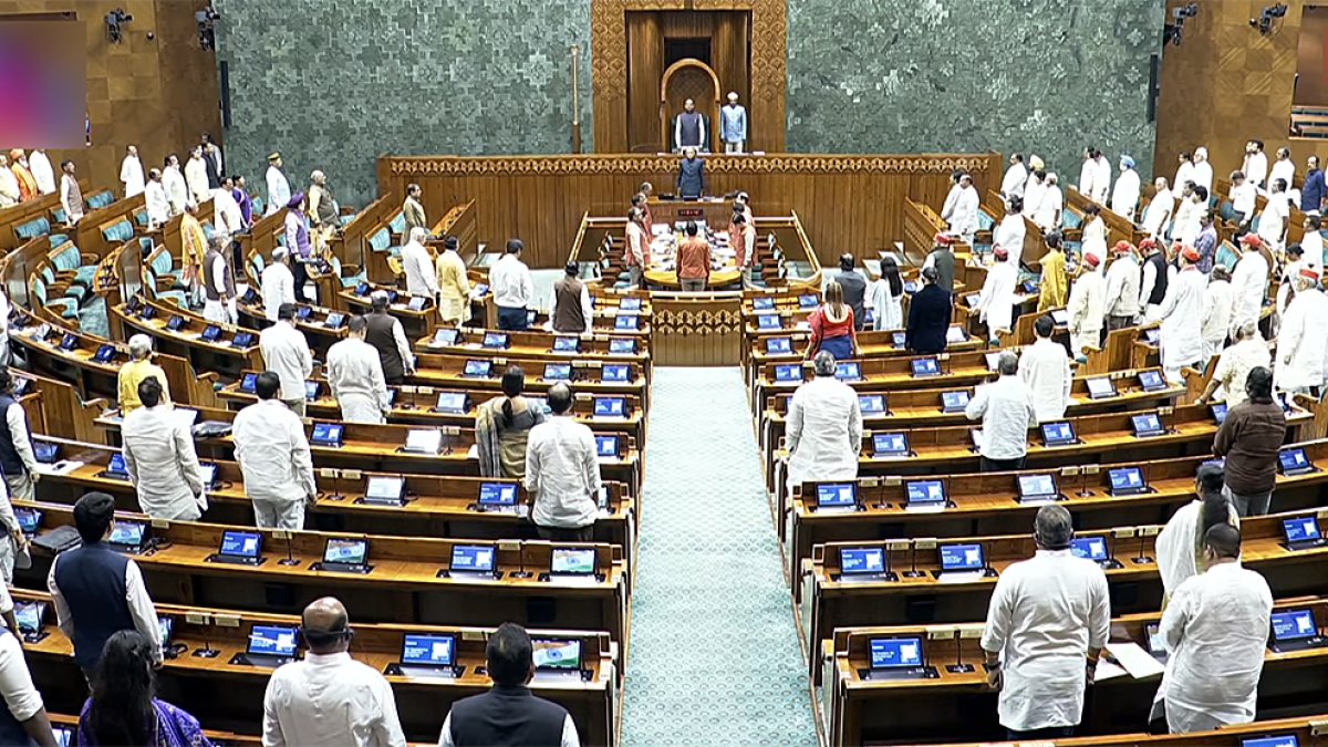 Lok Sabha observes silence for Hiroshima, Nagasaki victims
