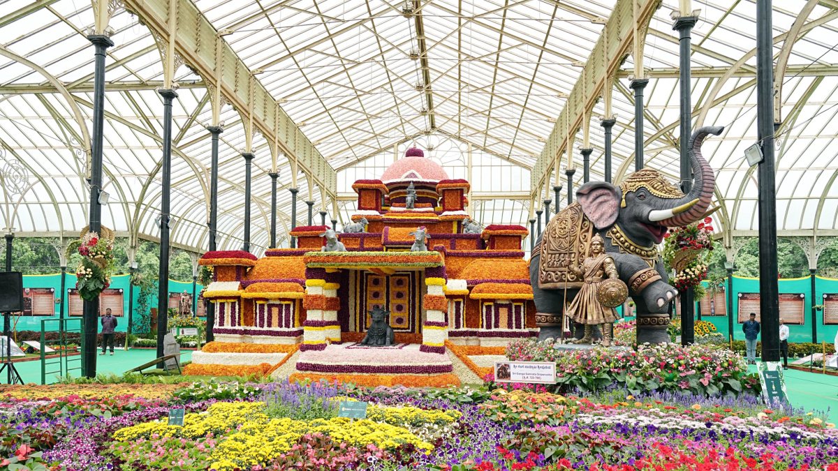 Lalbagh Flower Show opens with Ganga-era temple floral tribute