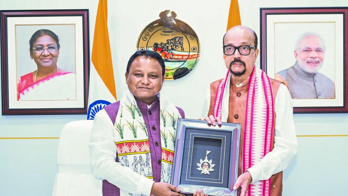 Odisha CM Majhi meets Chhattisgarh Governor in Bhubaneswar