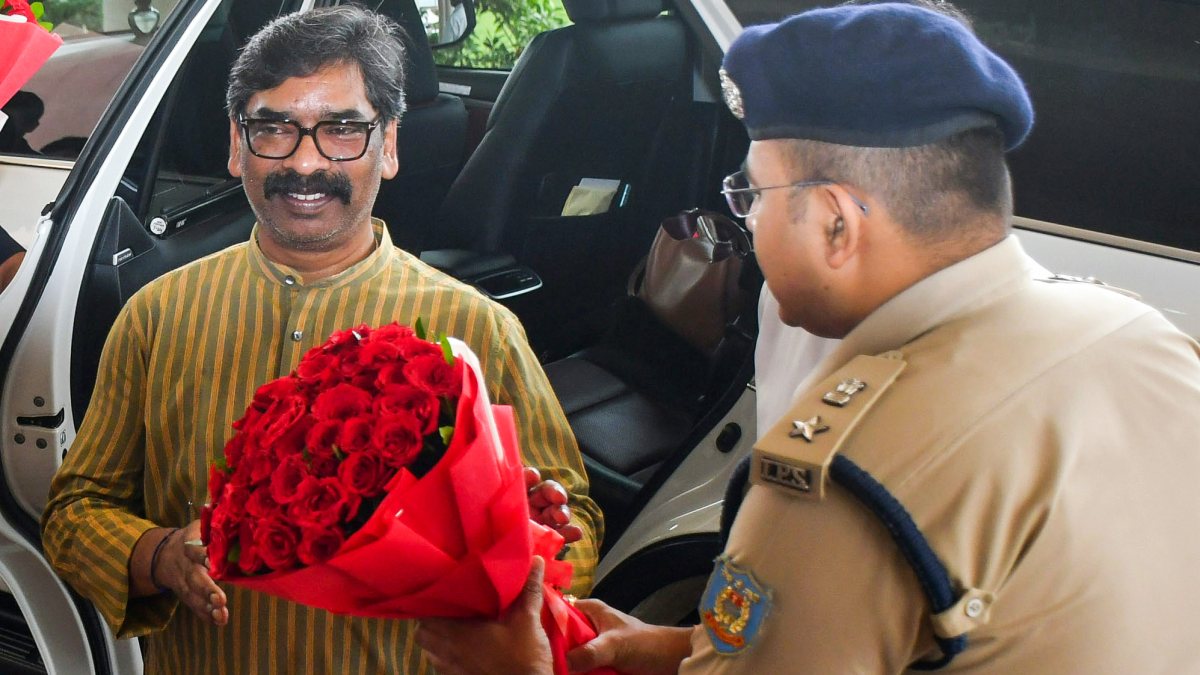 Jharkhand CM Hemant Soren arrives for Monsoon Session